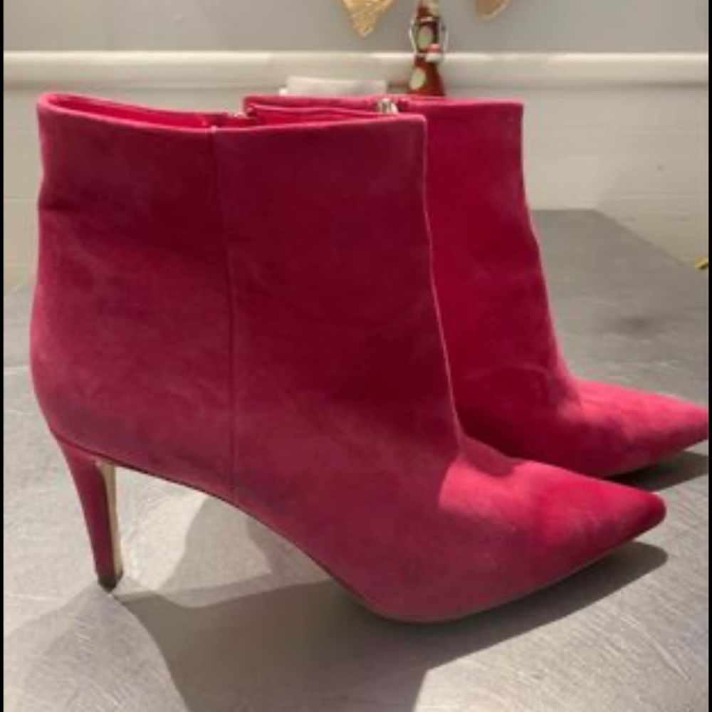Sam Edelman suede Hot Pink size 12 booties - Men’s size 10